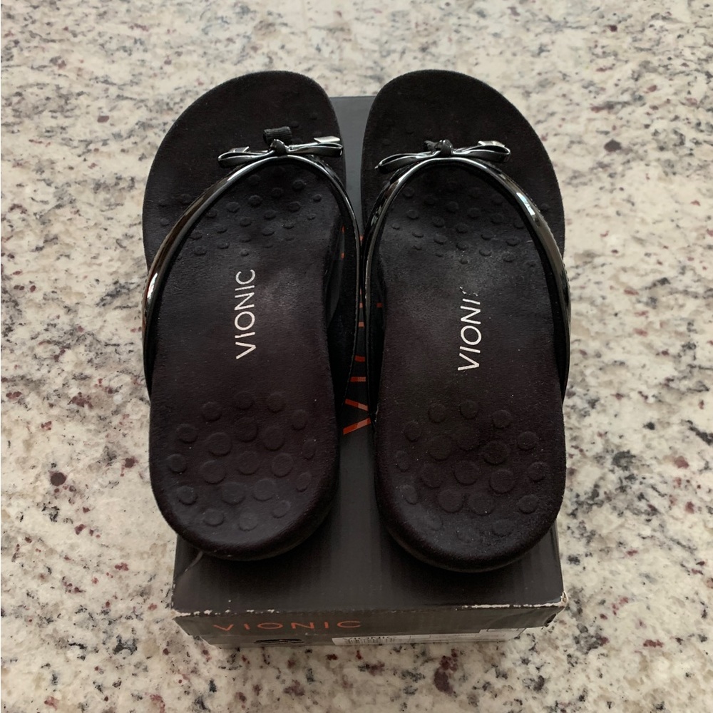 Vionic Black Sandals